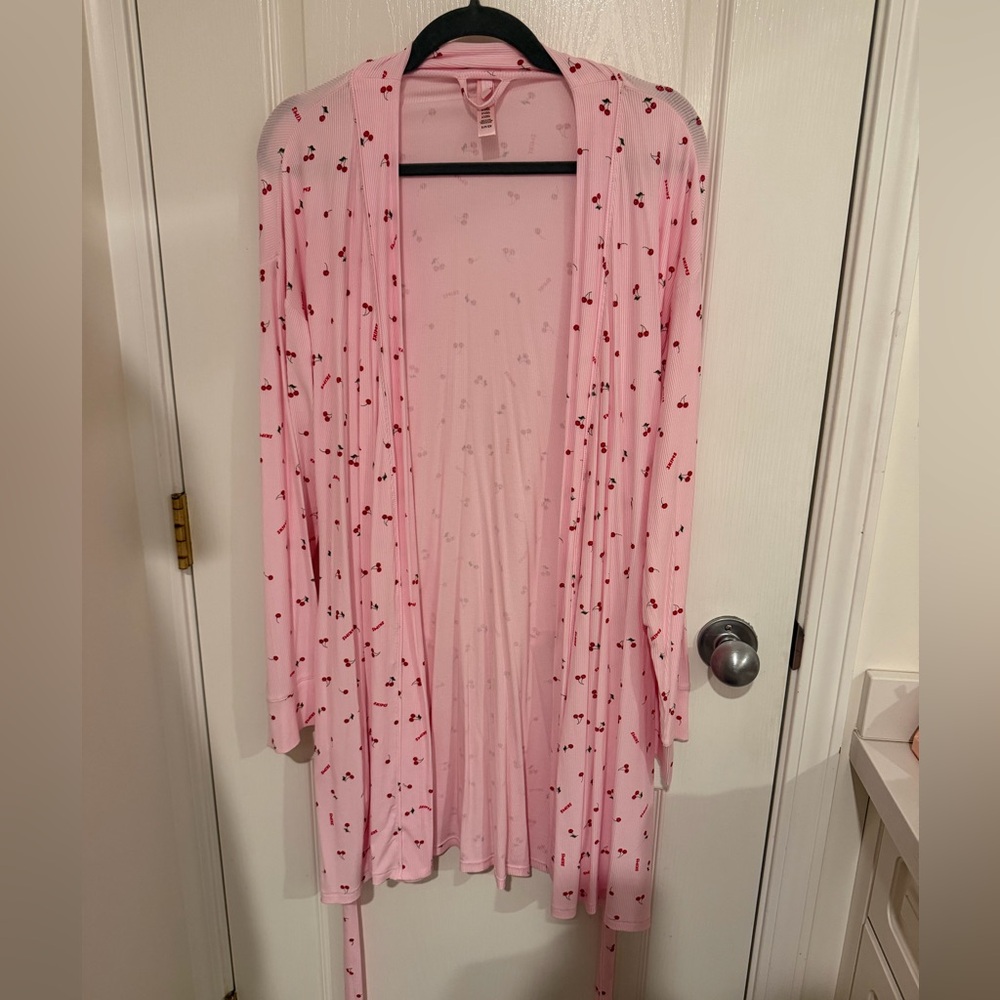SKIMS Pink Cherry Print Robe